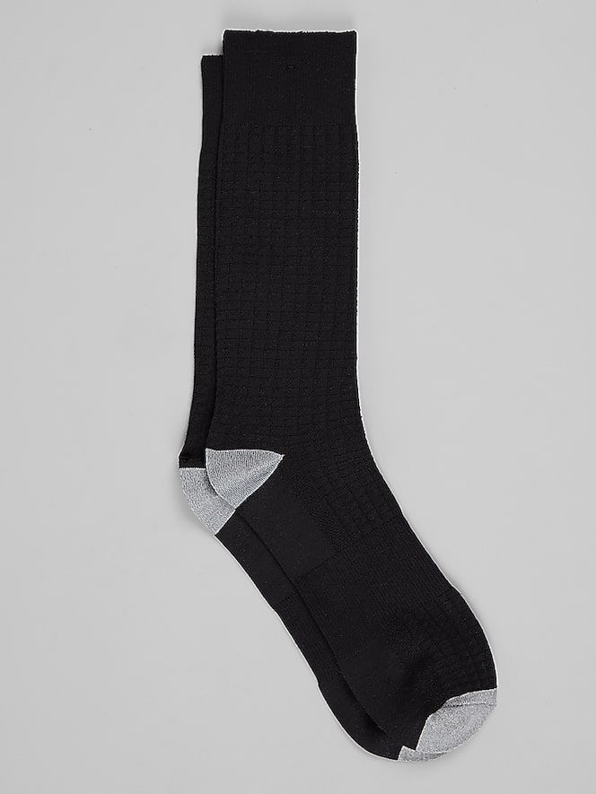 TMW_8BVR_02_AWEARNESS_KENNETH_COLE_SOCKS_BLACK_MAIN